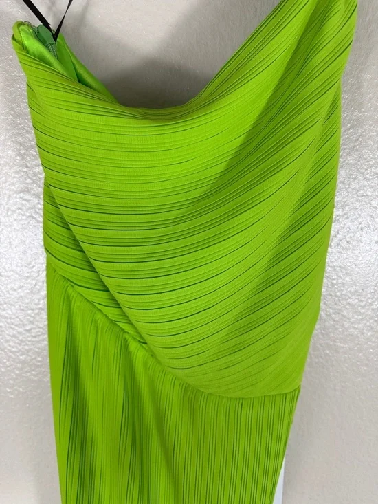 Solace London Adira Pleated Maxi Dress in Green - Picture 6 of 11